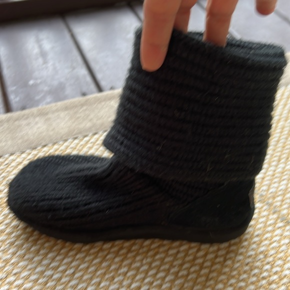 Ugg girls boots  size 5 - Picture 5 of 6